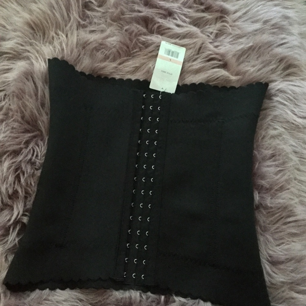 Shapewear By: Prima Valentina